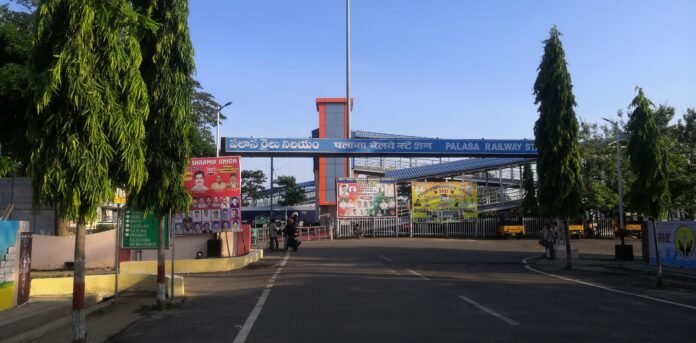 Hyderabad to Palasa Cab
